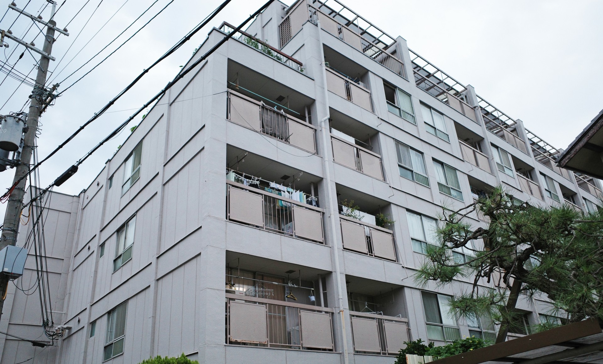 築年数・空室・相続など、オーナーさまの悩みに合わせた最適な解決策をご提案します